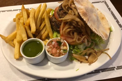 Beirute Double Hamburguer de Kafta